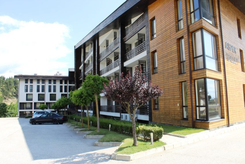 1 bed apartment for sale in Aspen Valley near Bansko