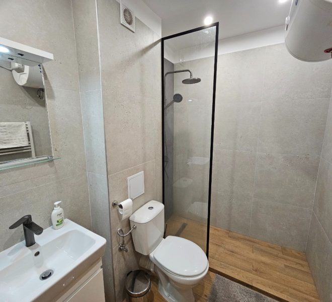 studio for sale in a residential building in Bansko