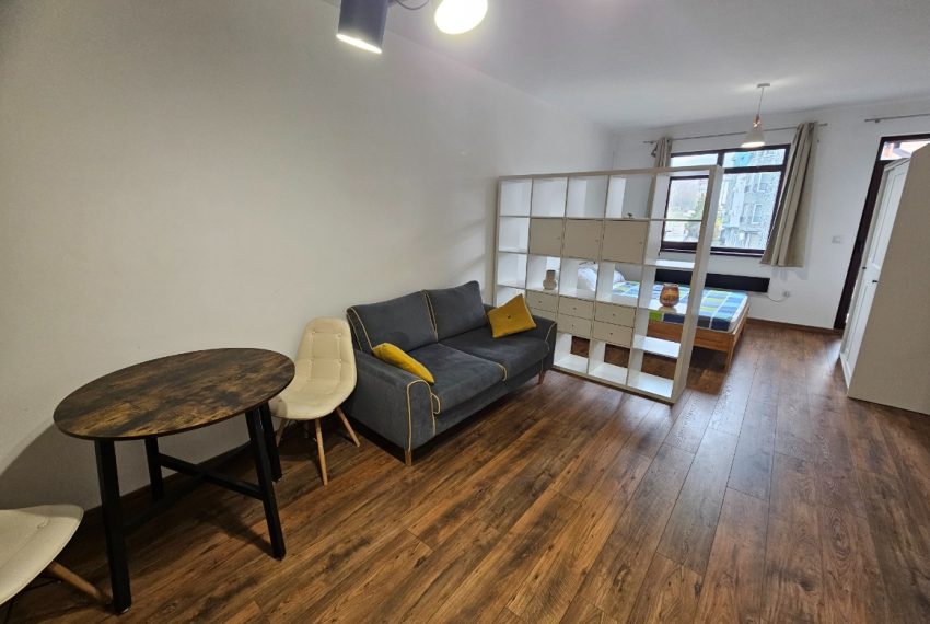 PBA1624 studio for sale in a residential building in Bansko