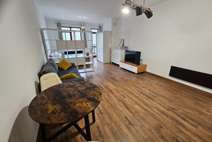 studio for sale in a residential building in Bansko